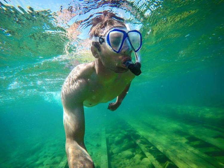 Brandon Palaniuk Fishing :: Summertime Living